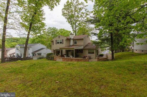 3218 Bruce Dr, Dresher PA  19025-1637 exterior