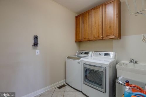 15089 Troon Ct, Haymarket VA  20169-3130 exterior