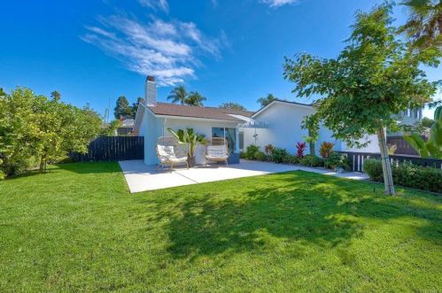 215 Village Run, Encinitas CA  92024-3056 exterior
