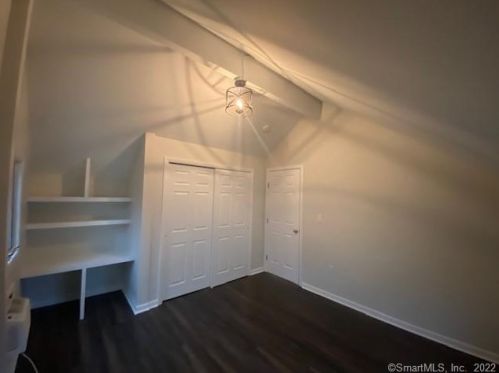 25 Kendall Ct, Norwalk CT  06850-2507 exterior