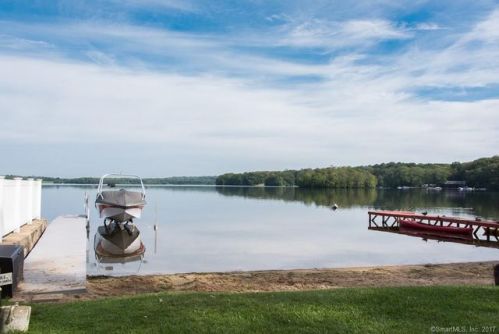 33 Lake View Ave, Colchester CT  06420-3728 exterior