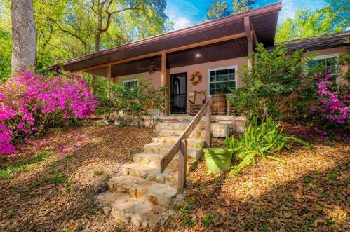 6103 Falls Hollow Dr, Brooksville, FL 34601-7779