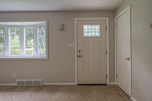 21 Carl Ln, Gibsonia PA  15044-7835 exterior