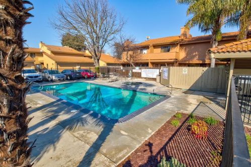 1232 Roseburg Ave, Modesto CA  95350-4983 exterior