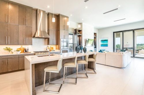 16035 Vetta Dr, Montverde FL  34756-3520 exterior