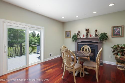 8 Benton Ave, Leonardo NJ  07737-1403 exterior