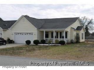 1449 Middlesbrough Dr, Fayetteville NC  28306-7739 exterior