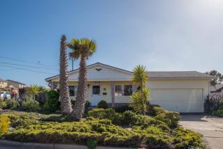 460 Gloria Cir, Marina, CA 93933-4027