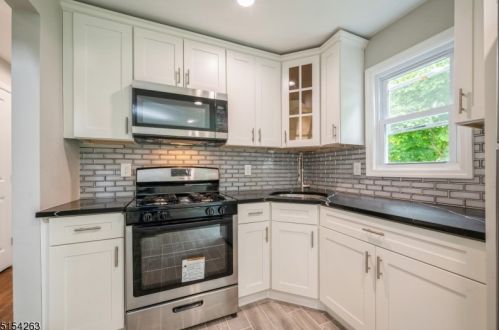 16 Kyle Dr, Dover NJ  07801-4736 exterior