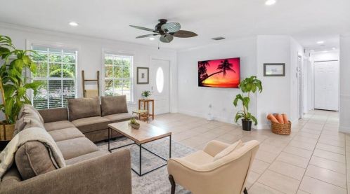 413 Philadelphia Dr, Jupiter FL  33458-4245 exterior