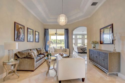 862 Edgebrook Ln, West Palm Beach, FL 33411-5305