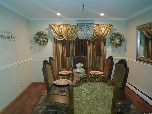 105 Haynes Ave, West Islip NY  11795-1048 exterior