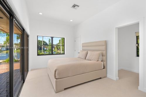 3051 35 St, Hollywood FL 33021-2627 exterior