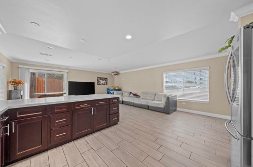 7891 Railroad Ave, Riverside CA  92504-4139 exterior