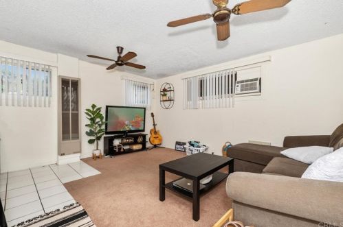 7231 Blackton Dr, La Mesa CA 91941-7560 exterior