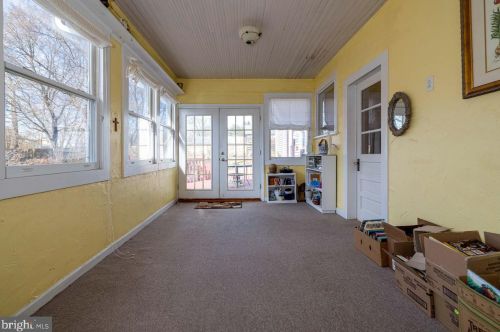 102 High St, Edinburg VA  22824-3084 exterior