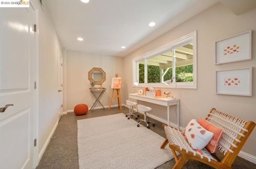 303 Hillside Ave, Oakland CA  94611-4013 exterior