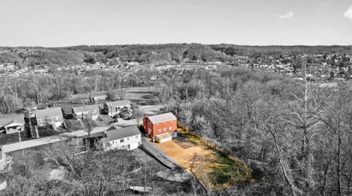3502 Orchard Dr, Mckeesport, PA 15133-2218