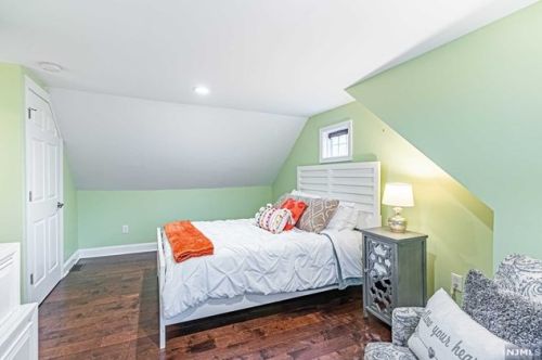 45 Longview Trl, Parsippany NJ  07834-2039 exterior