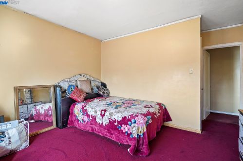 69 Cavour St, Daly City CA  94014-2244 exterior