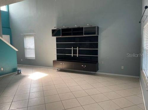 1921 Stone Abbey Blvd, Orlando FL  32828-4614 exterior