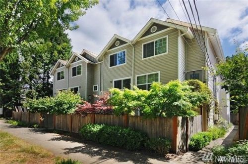 1540 15th Ave, Seattle, WA 98112-2805