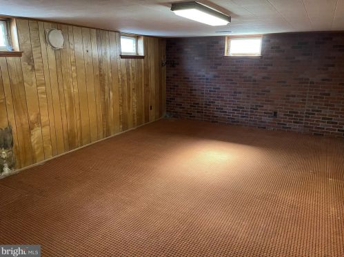 1215 Stratford Ave, Melrose Park PA  19027-3029 exterior