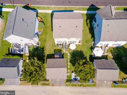 179 Colonial Dr, Charles Town WV  25414-4498 exterior