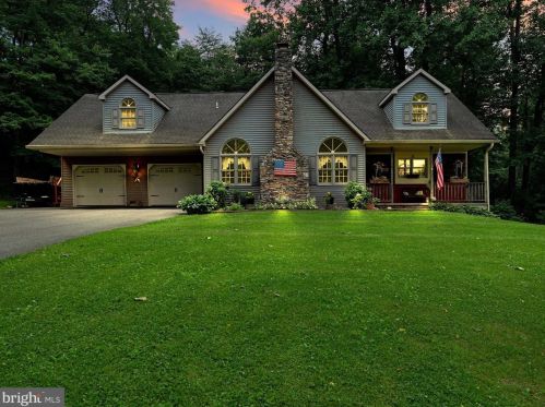 104 Blue Mountain Rd, Schuylkill Haven, PA 17972-9029