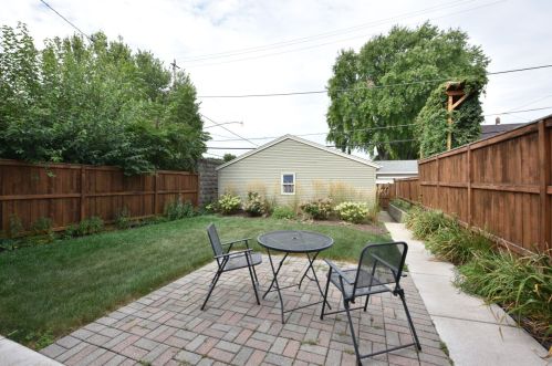 2737 Howell Ave, Milwaukee WI 53207-2013 exterior