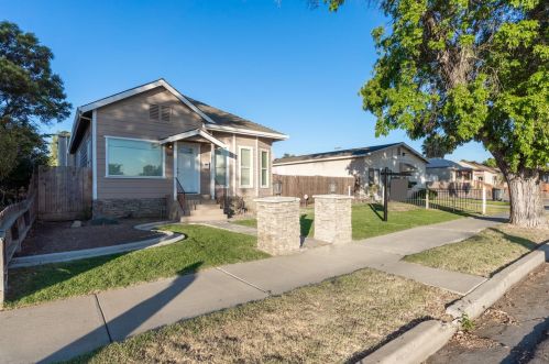 349 H St, Los Banos, CA 93635-4112