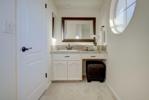 111 Burrill Dr, Folsom CA  95630-2270 exterior