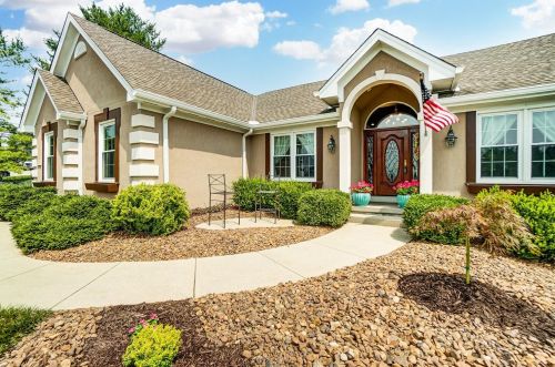 5758 Chapel Heights Ln, Cincinnati, OH 45247-5604