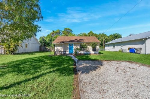 1555 17th Ct, Vero Beach, FL 32962-6214
