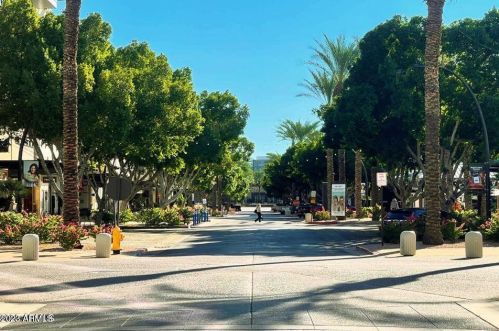 7012 Hearn Rd, Scottsdale AZ  85254-3419 exterior