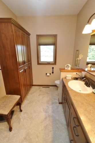 1411 Karnis Dr, Alex MN  56308-5178 exterior