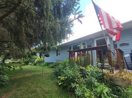 210 Cityview Dr, Poskin, WI 54812-1439
