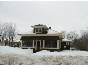 13 Mountain St, Starksboro, VT 05443-1308