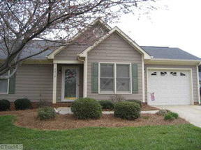 5010 Heathridge Ter, Greensboro, NC 27410-8418