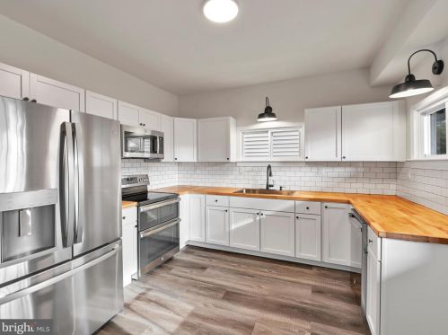 113 Center Ave, Schuylkill Haven, PA 17972-1003
