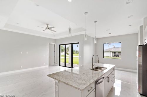 2616 4th Pl, Cape Coral FL  33914-4436 exterior