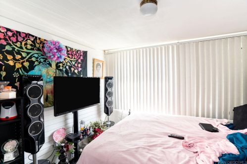 446 30th St, San Diego CA  92102-4124 exterior