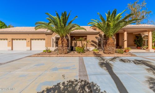 5136 Park View Ln, Glendale, AZ 85310-2918