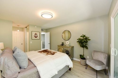 2037 Indiana St, West Covina CA  91792-2464 exterior