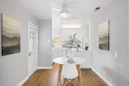 584 Bryan Ave, Sunnyvale CA  94086-6422 exterior