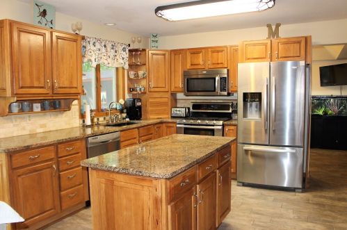 18131 Bear Swamp Rd, Marysville OH  43040-9330 exterior