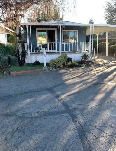 18 Wayside Dr, Santa Rosa, CA 95407-7631