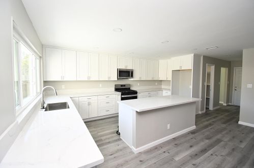 1760 Hermes St, San Diego, CA 92154-2814