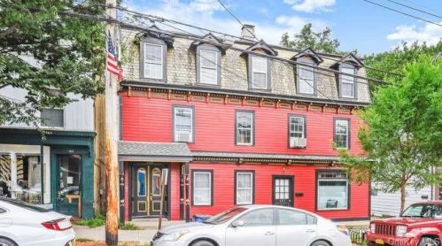 149 Main St, Nelsonville, NY 10516-2827