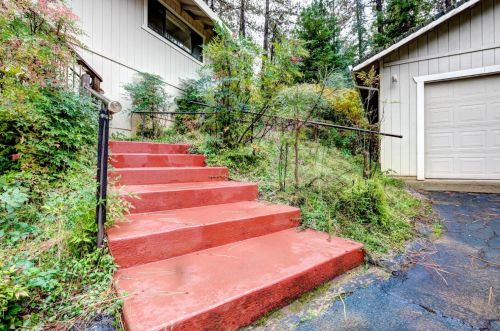 19315 Chaparral Cir, Lake Wildwood CA  95946-9408 exterior